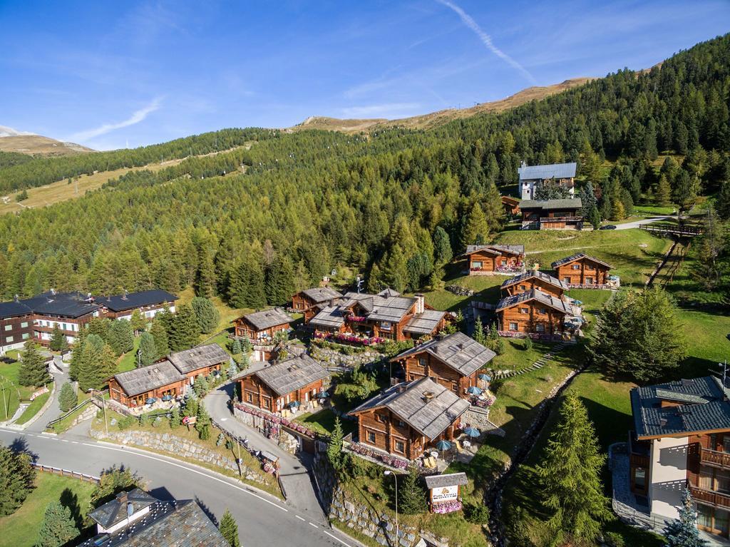 Park Chalet Village Livigno Exteriör bild