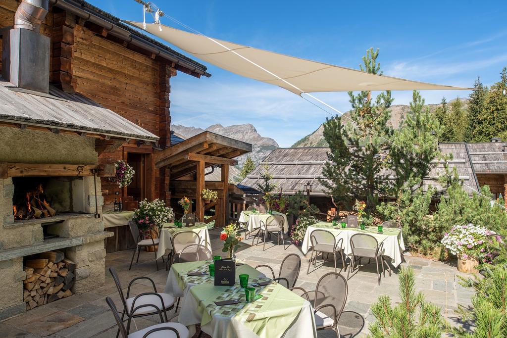 Park Chalet Village Livigno Exteriör bild