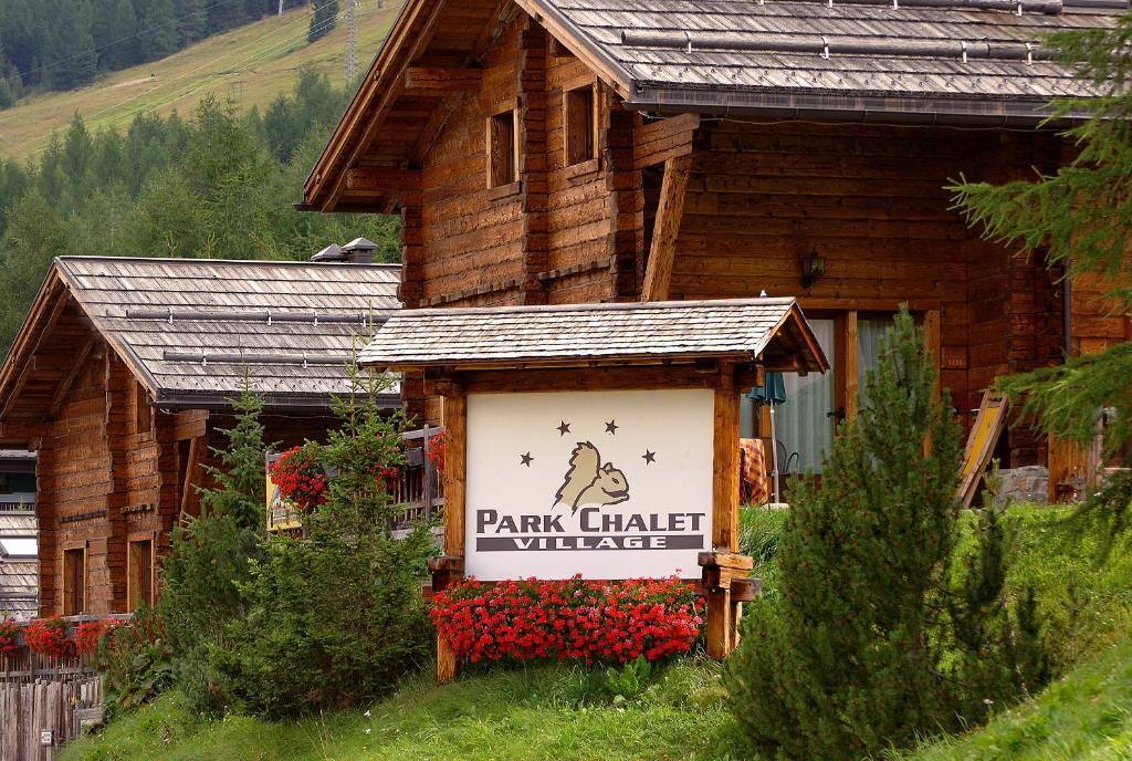 Park Chalet Village Livigno Exteriör bild