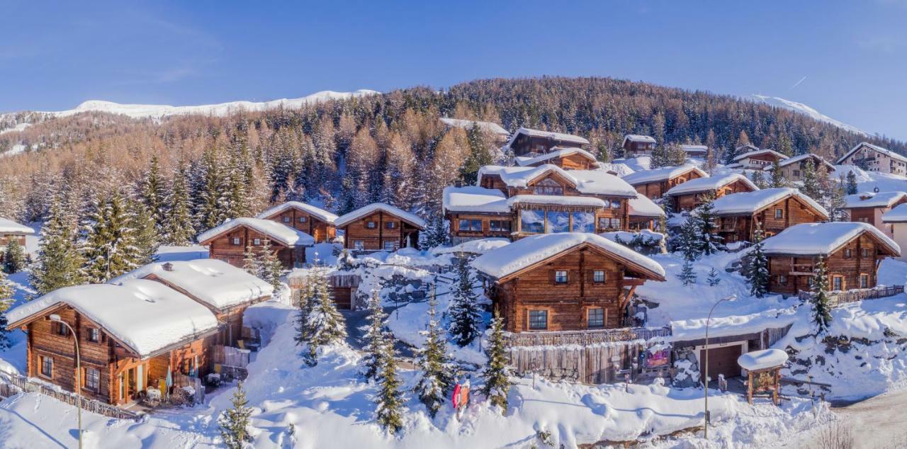 Park Chalet Village Livigno Exteriör bild