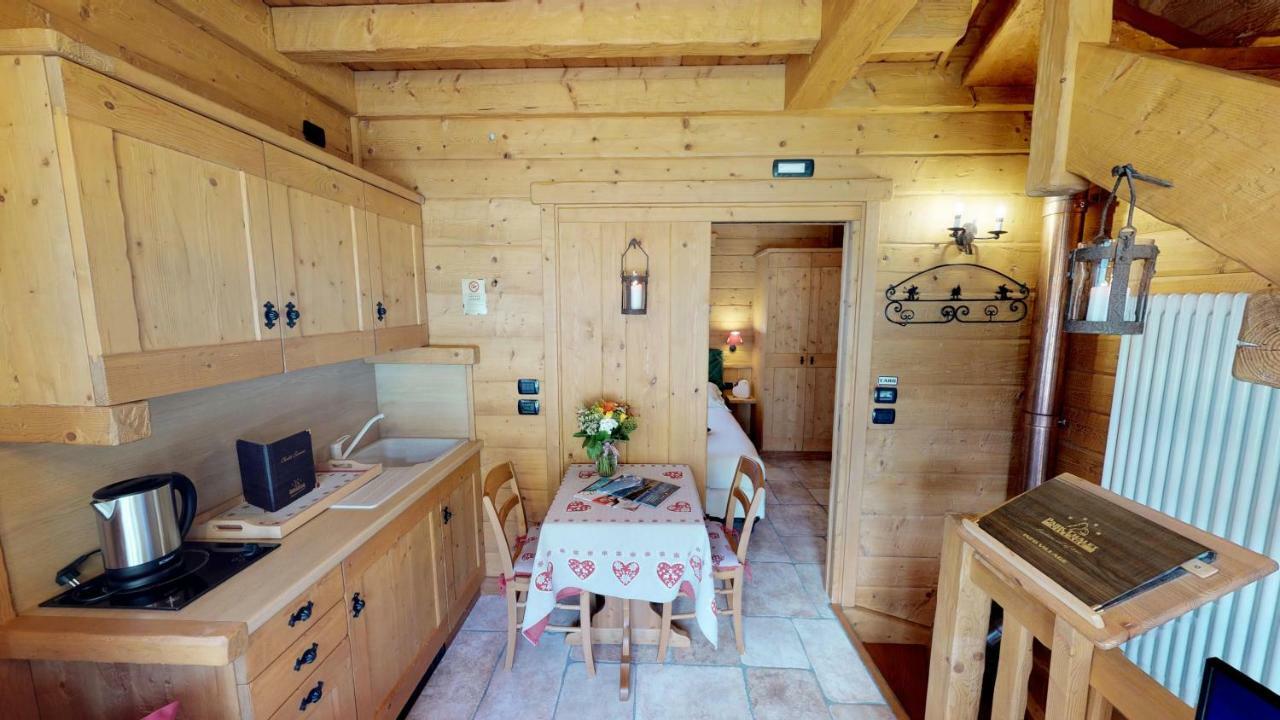 Park Chalet Village Livigno Exteriör bild