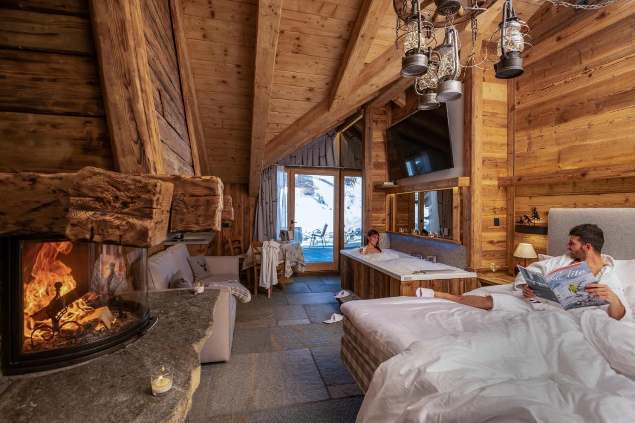 Park Chalet Village Livigno Exteriör bild